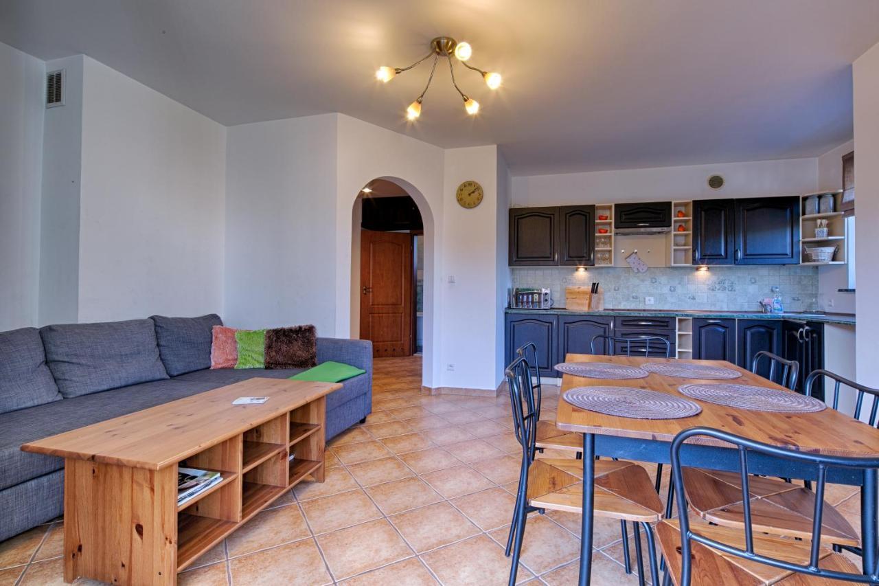 Apartament Rodzinny Komfortowy *